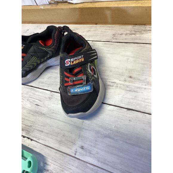 Skechers S-Sport Lights Toddler Boys’ Athletic Sneakers - Size 5 -Black/Red/Lime - Picture 2 of 5